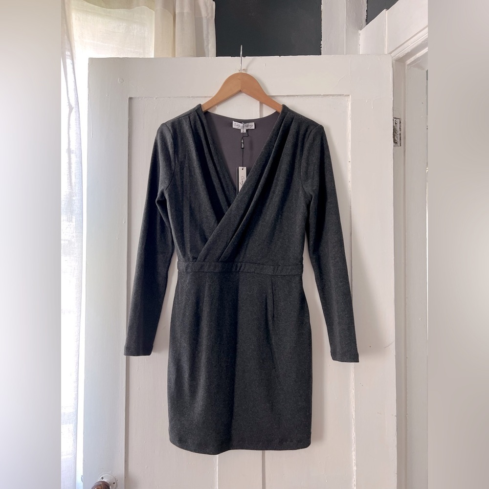 Cindy + Johnny NWT Long Sleeve Faux Wrap Soft Mini Dress Size Small